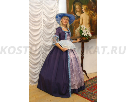 Синее с цветной вставкой (18 век) 63